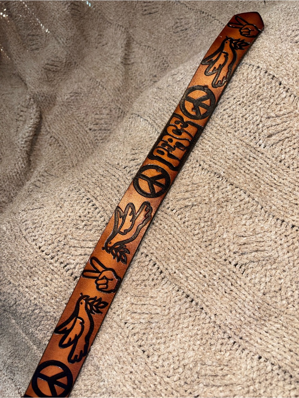 Vintage Hippie Peace Sign Hand Tooled Leather Belt Sz 36 Buckle with Patina - Picture 3 of 7
